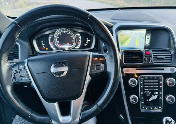 Volvo XC 60 cena 93900 przebieg: 89000, rok produkcji 2016 z Radom małe 254